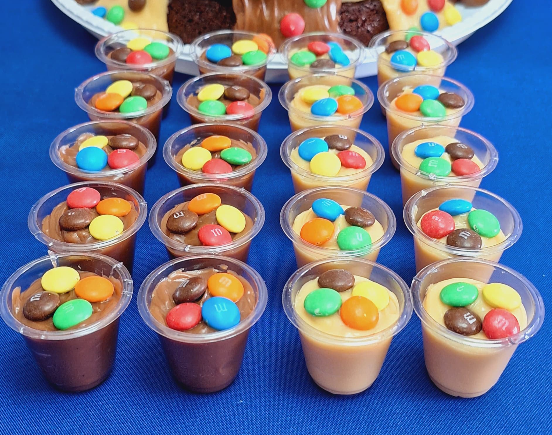 Brigadeiro Preto e Branco com M&Ms